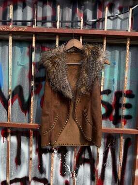 WESTERN FAUX FUR FAUX SUEDE VEST